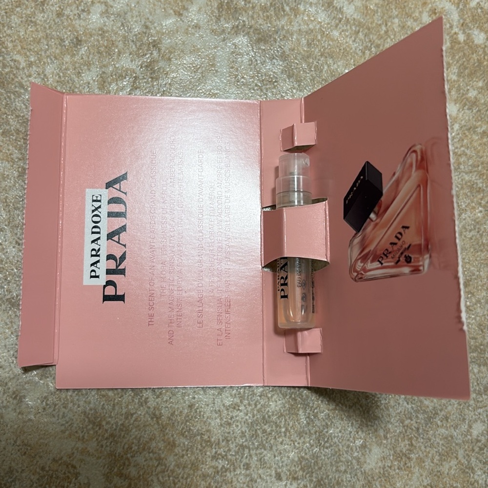 Prada Paradoxe